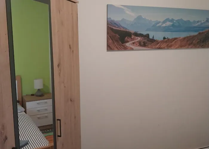 Апартаменти La-li-nea -top Location 5 Minute Walk