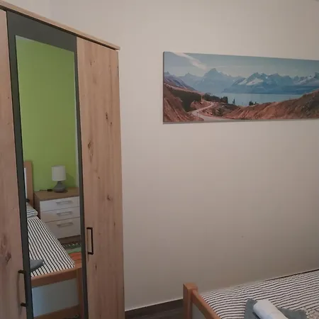 Apartman La-li-nea -top Location 5 Minute Walk