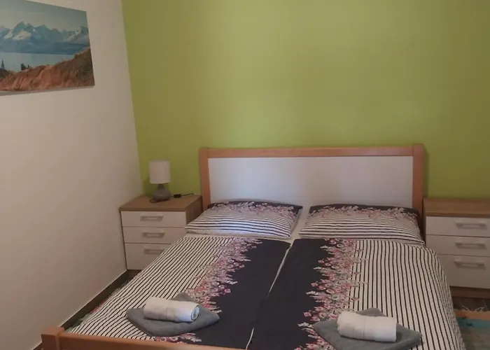 La-li-nea -top Location 5 Minute Walk ポレッチ