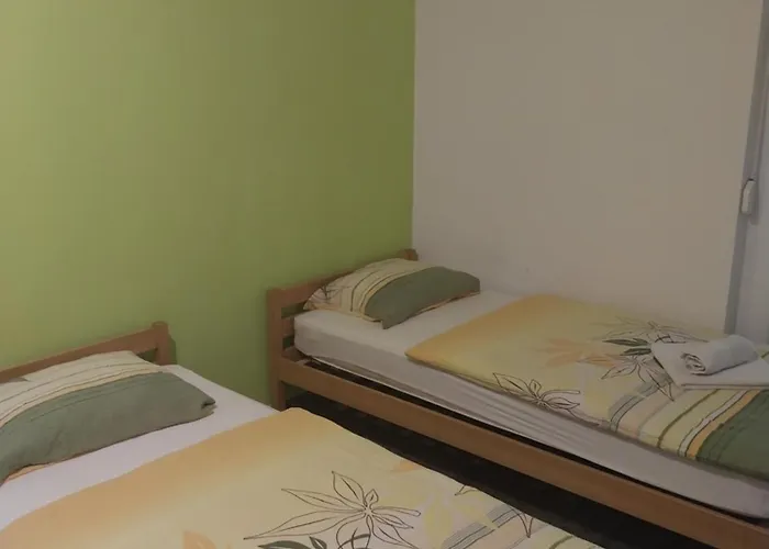 La-li-nea -top Location 5 Minute Walk Poreč